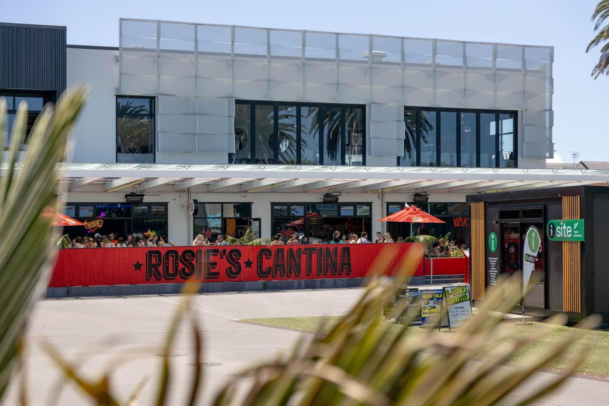 Oceanside Bliss - Absolute Beachfront - Uninterrupted Ocean Views With Pool Daire Mount Maunganui Dış mekan fotoğraf